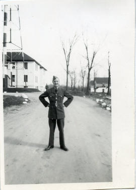 Photo: Sydney Shulemson in RCAF Uniform