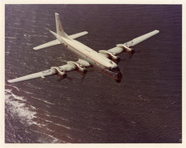 Photo: Canadair CP-107 Argus