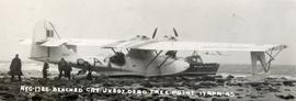 Photo: Beached Aircraft