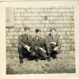 Photo: Airmen