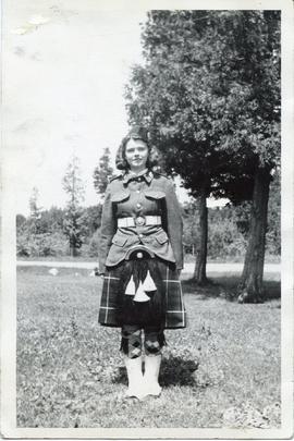 Photo: Woman in Kilt